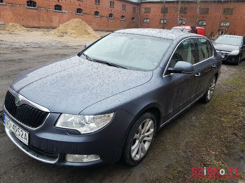 2008' Skoda Superb photo #1