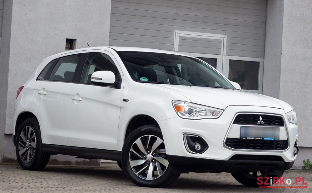 2015' Mitsubishi ASX 1.6 Cleartec 2Wd photo #2