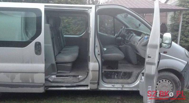 2004' Opel Vivaro photo #2