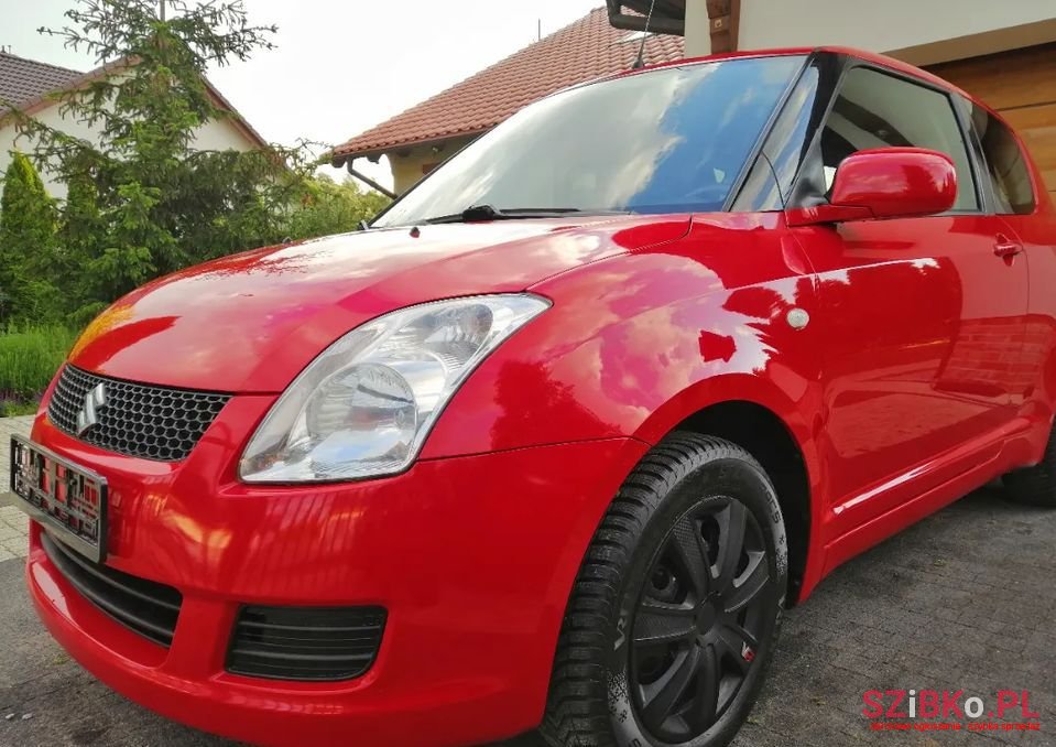 2009' Suzuki Swift photo #2