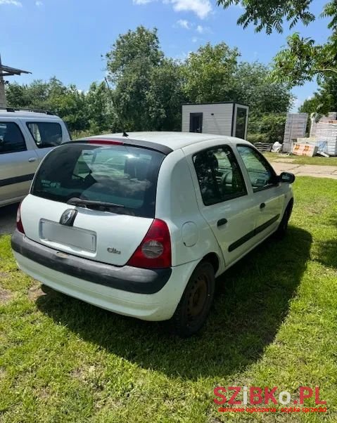 2005' Renault Clio photo #3