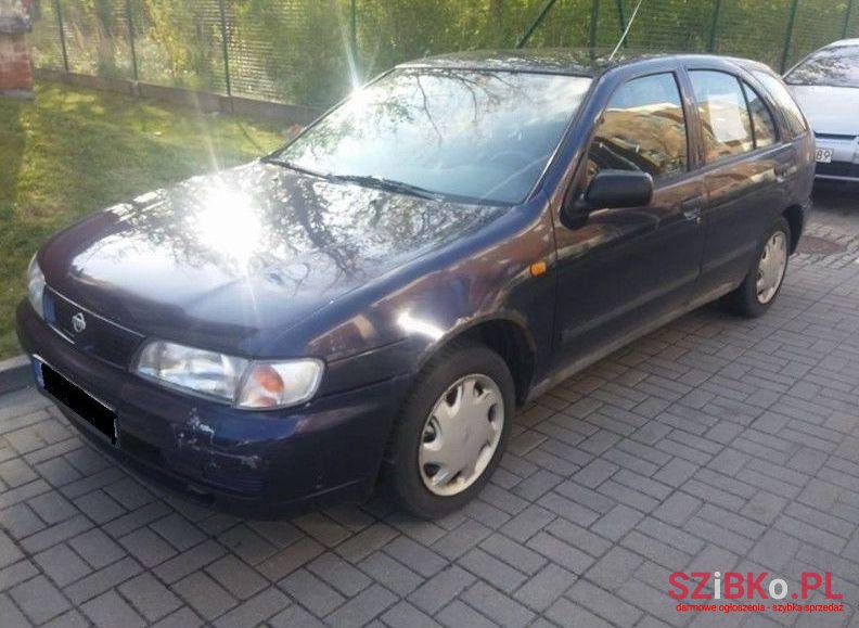 1998' Nissan Almera photo #2