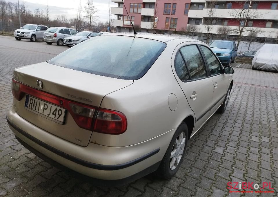2004' SEAT Toledo photo #4