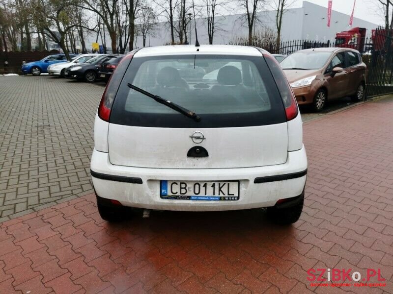 2005' Opel Corsa photo #6