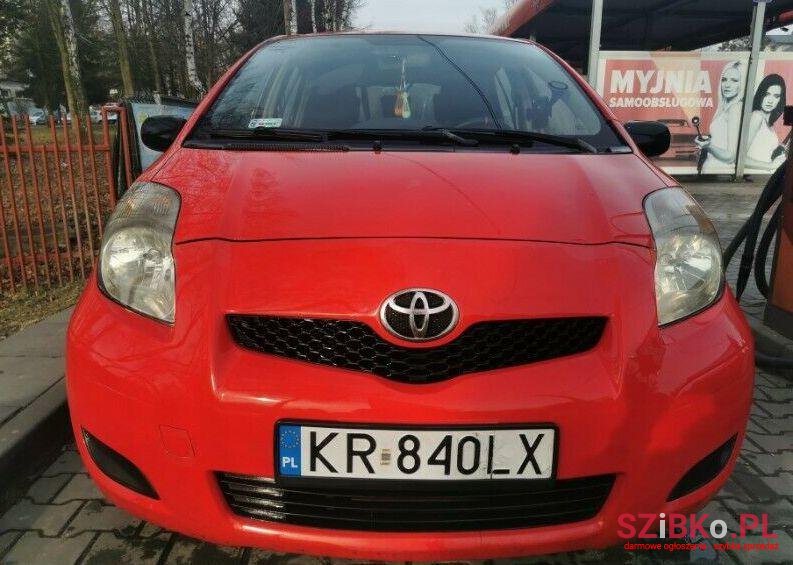 2009' Toyota Yaris photo #1