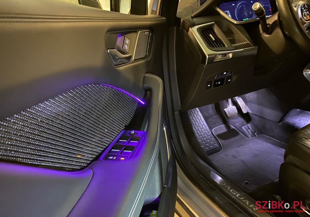 2019' Jaguar I-Pace Ev400 Awd Hse photo #6