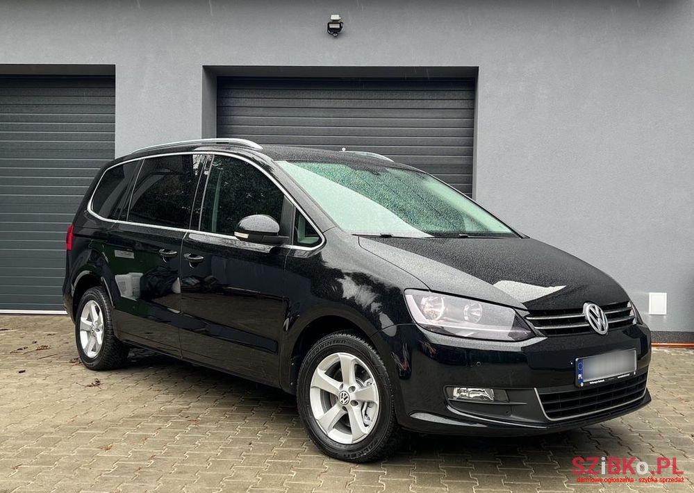 2010' Volkswagen Sharan photo #1