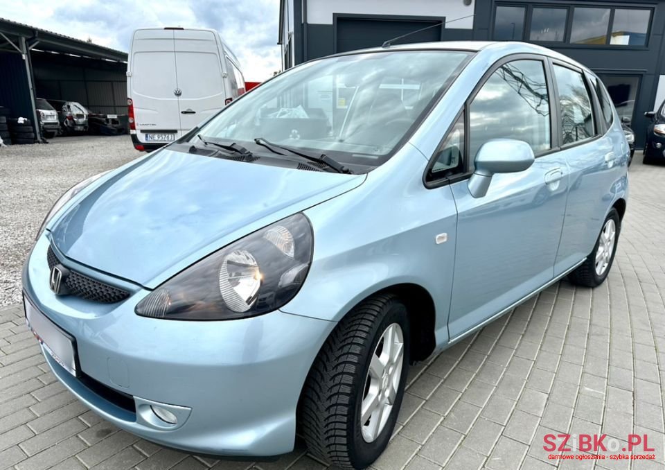 2008' Honda Jazz photo #2