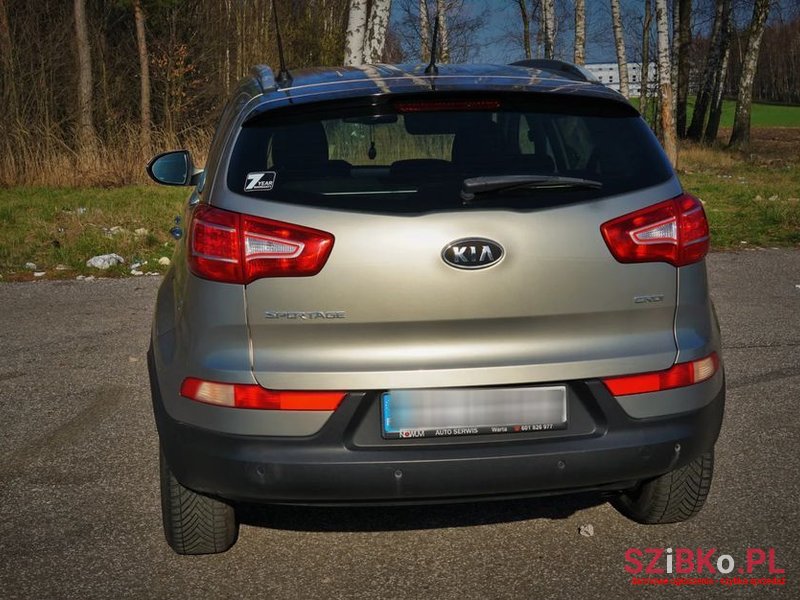 2011' Kia Sportage 1.7 Crdi M 2Wd photo #4