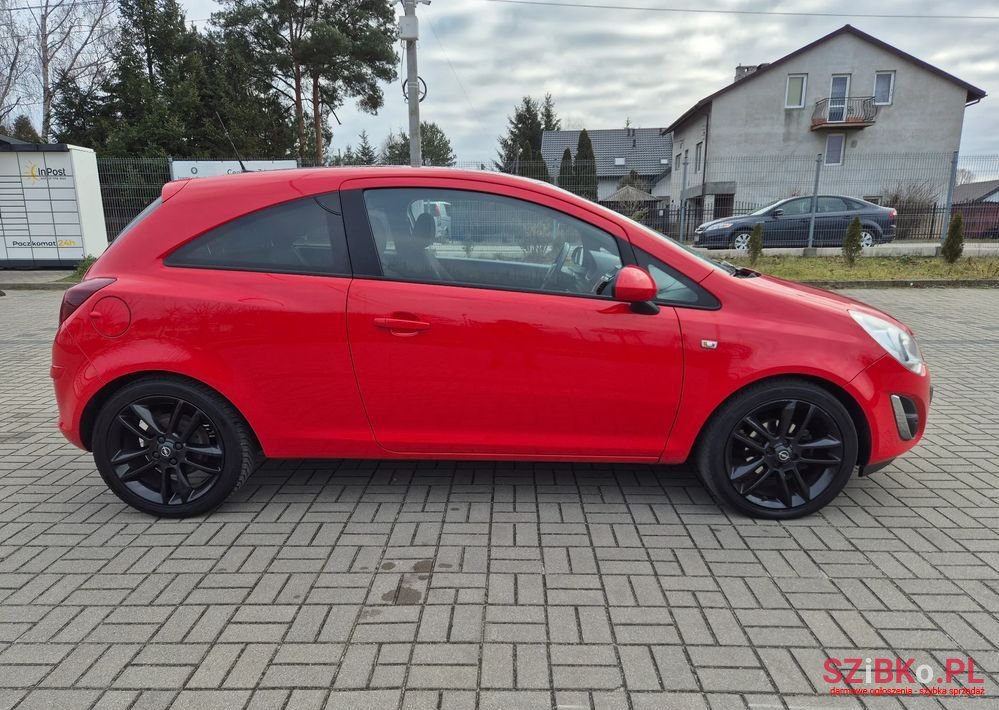 2011' Opel Corsa photo #5