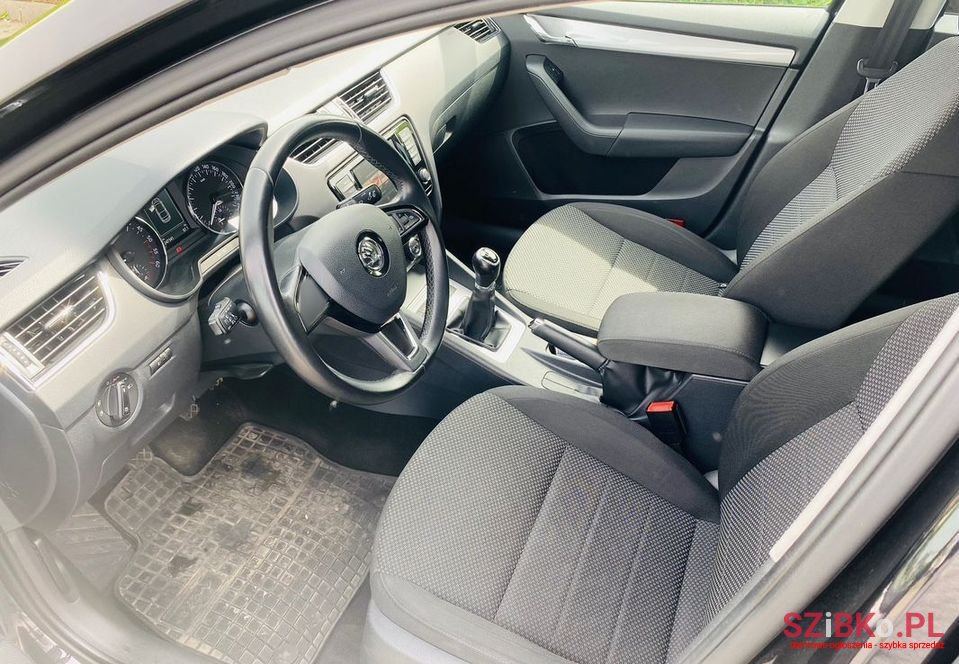 2016' Skoda Octavia photo #6