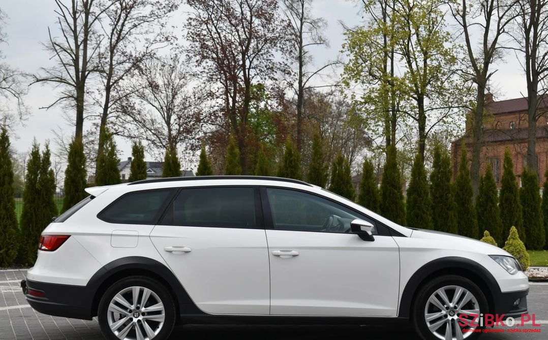 2019' SEAT Leon photo #3