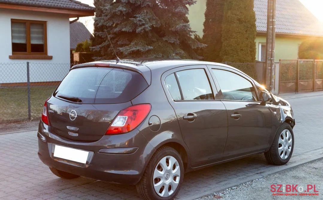 2014' Opel Corsa photo #5