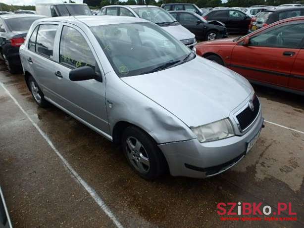 2002' Skoda Fabia photo #2