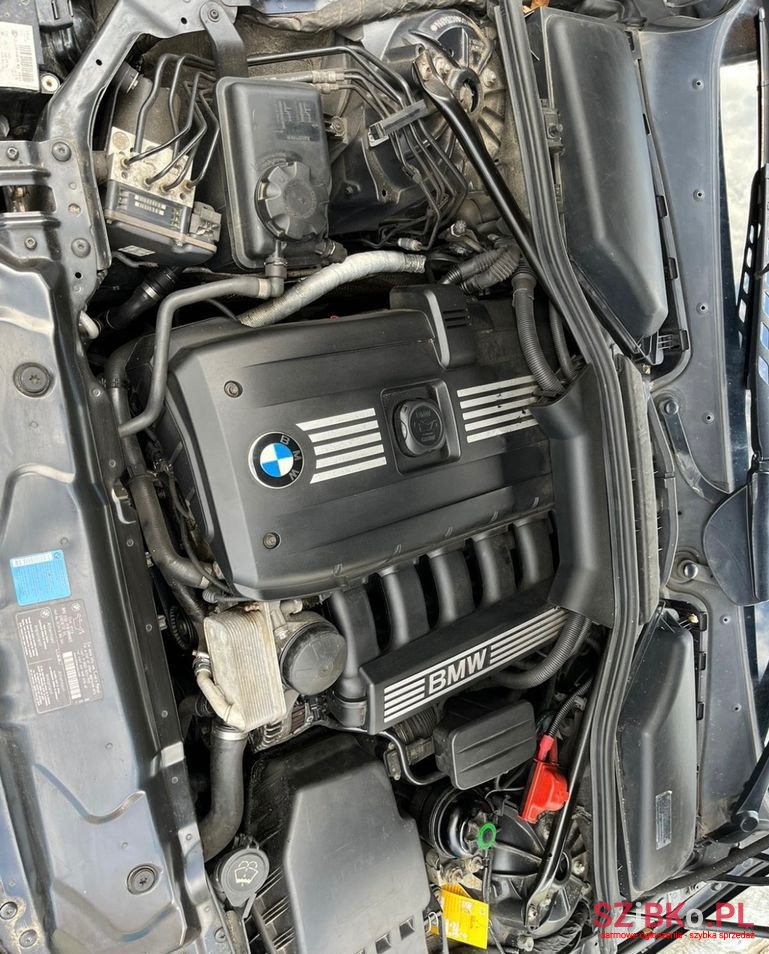 2009' BMW 5 Series photo #3