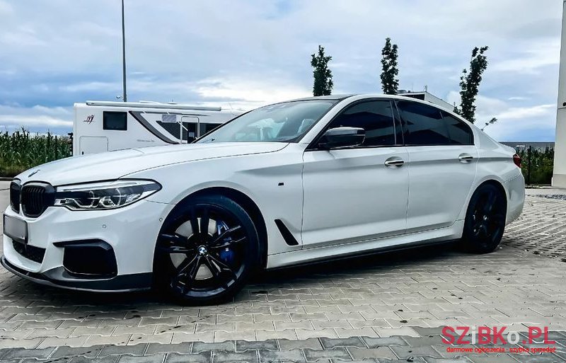 2018' BMW 5 Series photo #6