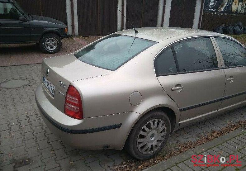2004' Skoda Superb photo #1