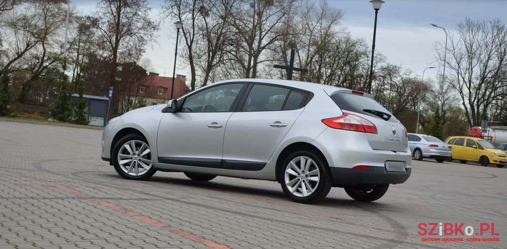 2010' Renault Megane photo #5