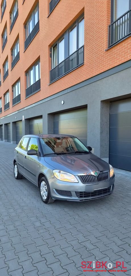 2012' Skoda Fabia 1.2 12V Elegance photo #2