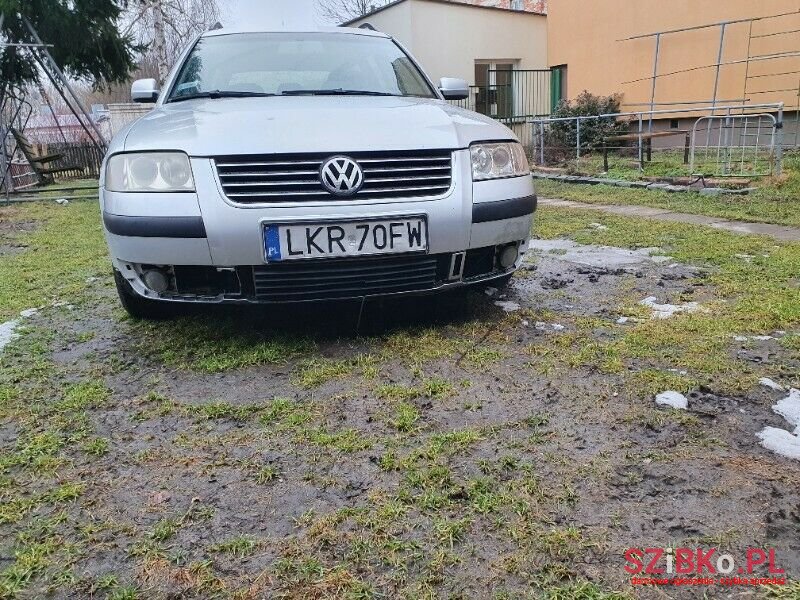 2003' Volkswagen Passat photo #6