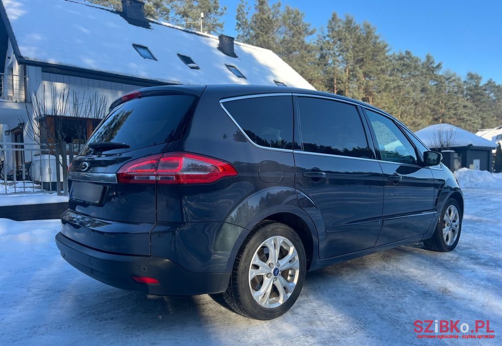 2011' Ford S-Max photo #4