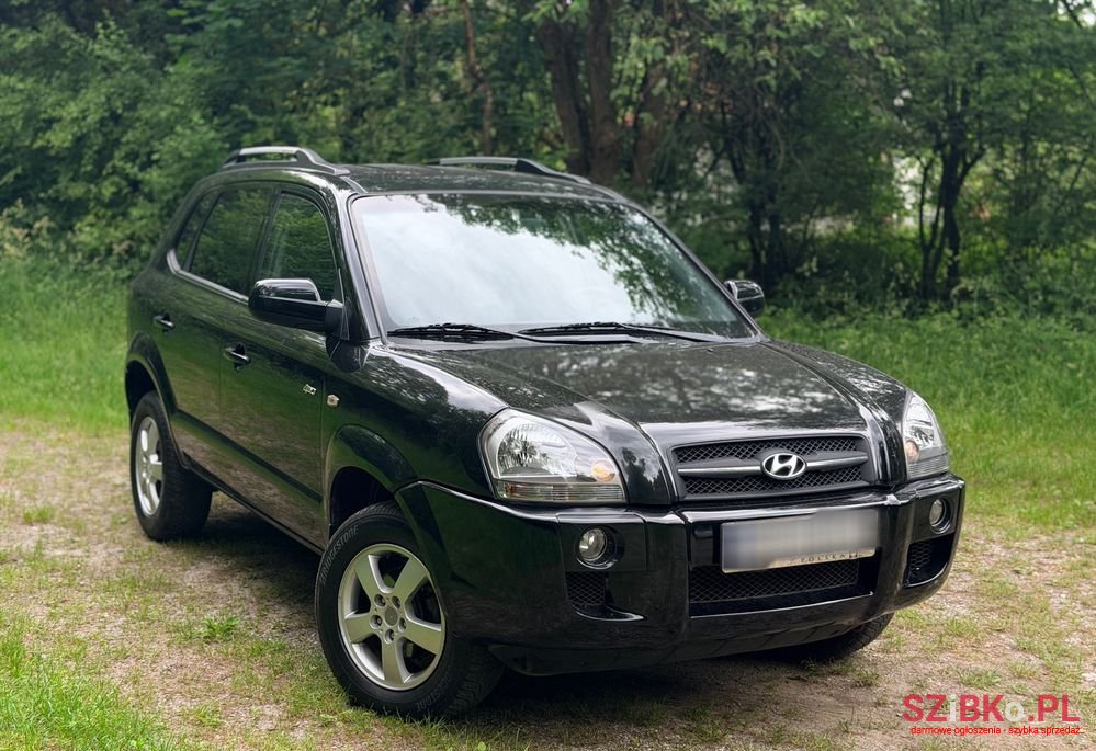 2004' Hyundai Tucson 2.7 Gls photo #1