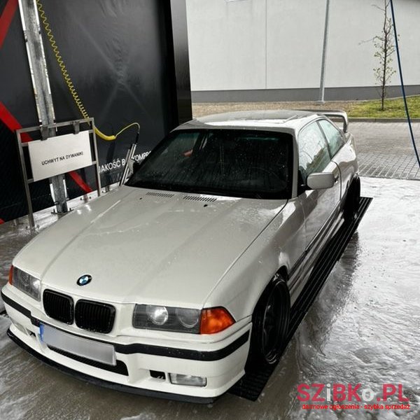 1994' BMW 3 Series photo #1