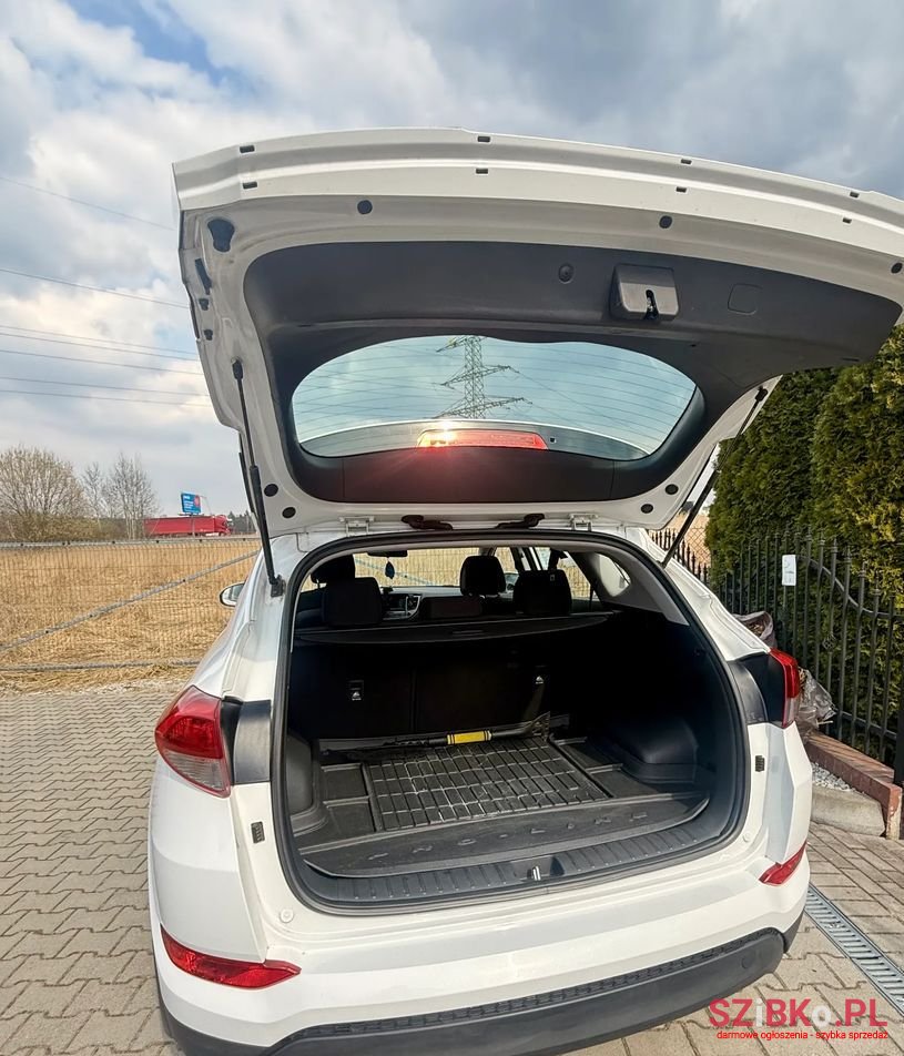 2017' Hyundai Tucson 1.6 Gdi Classic 2Wd photo #5