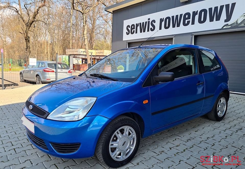 2004' Ford Fiesta photo #1