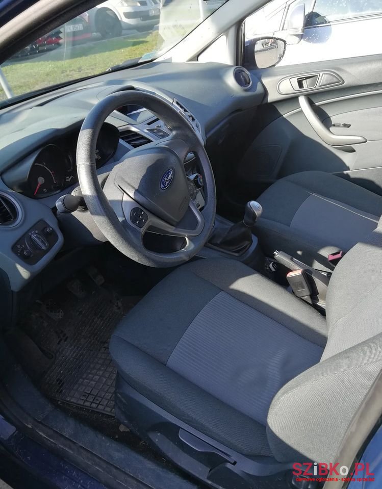 2010' Ford Fiesta 1.25 Ambiente photo #5