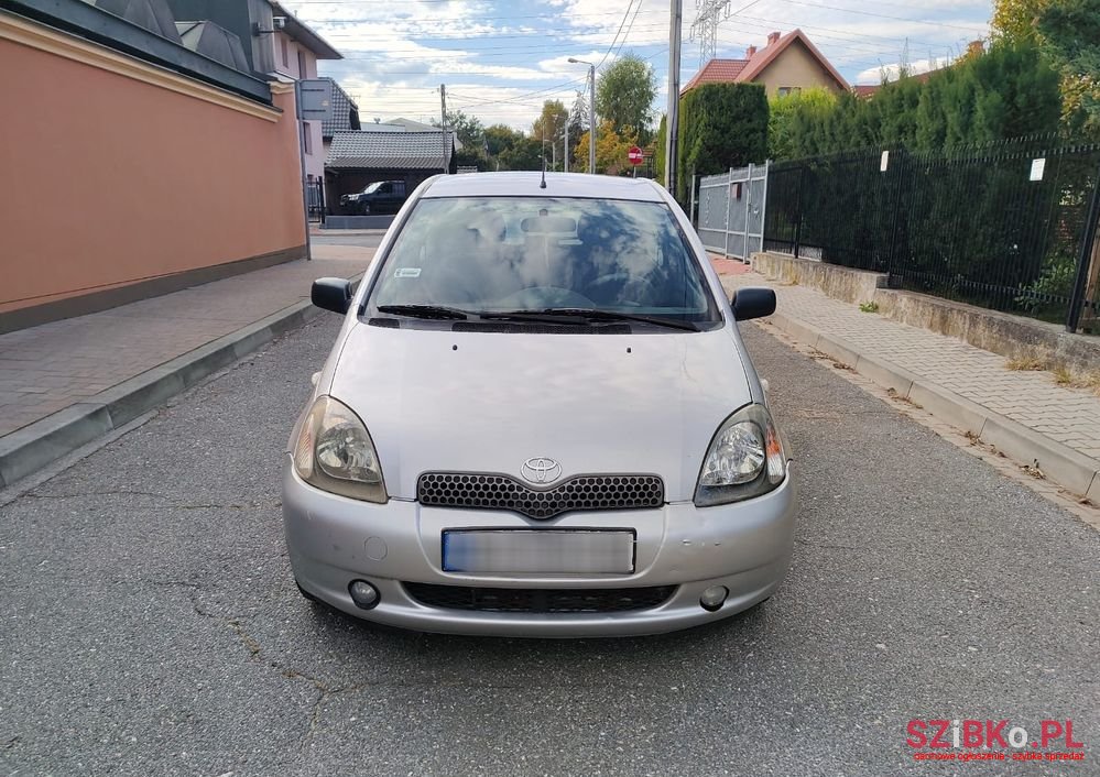 2000' Toyota Yaris 1.3 Sol photo #2