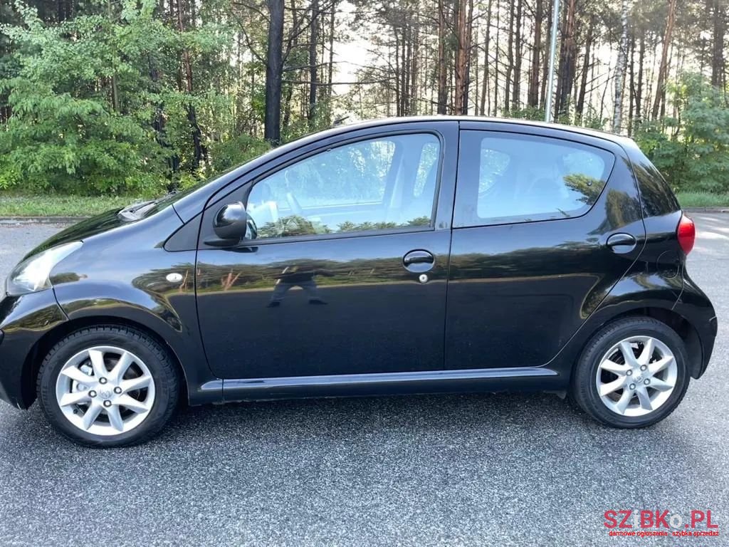 2006' Toyota Aygo photo #3