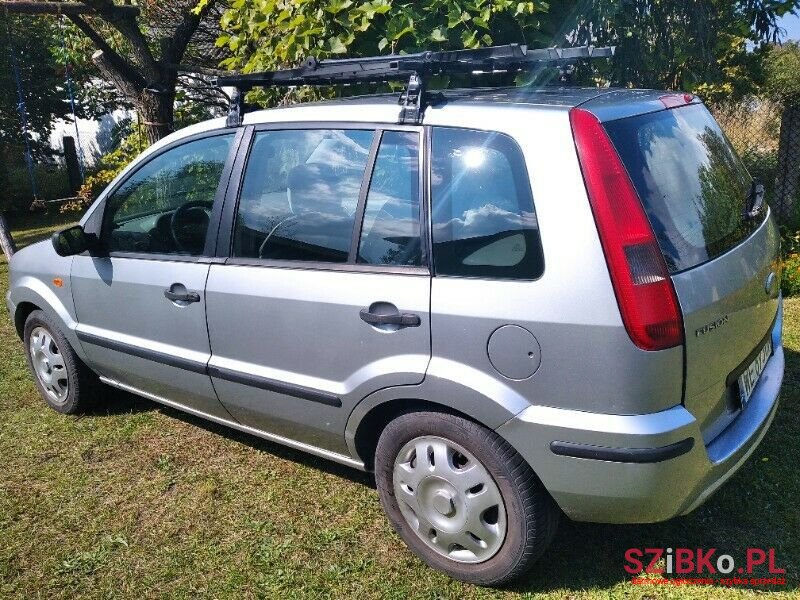 2004' Ford Fusion photo #1