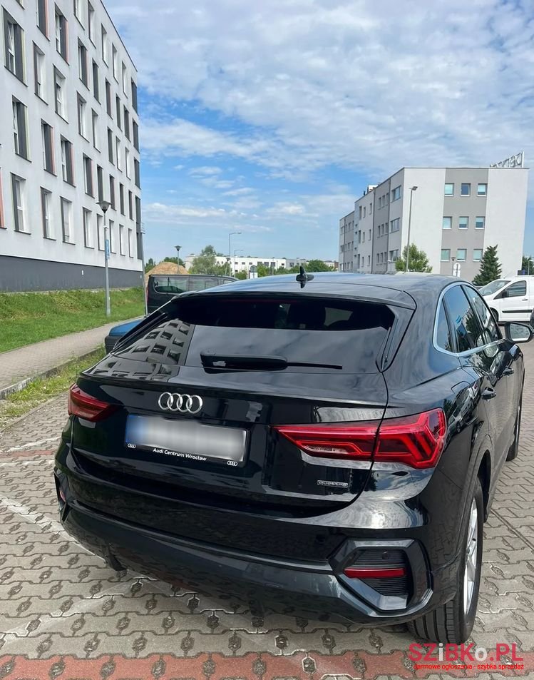 2023' Audi Q3 photo #2