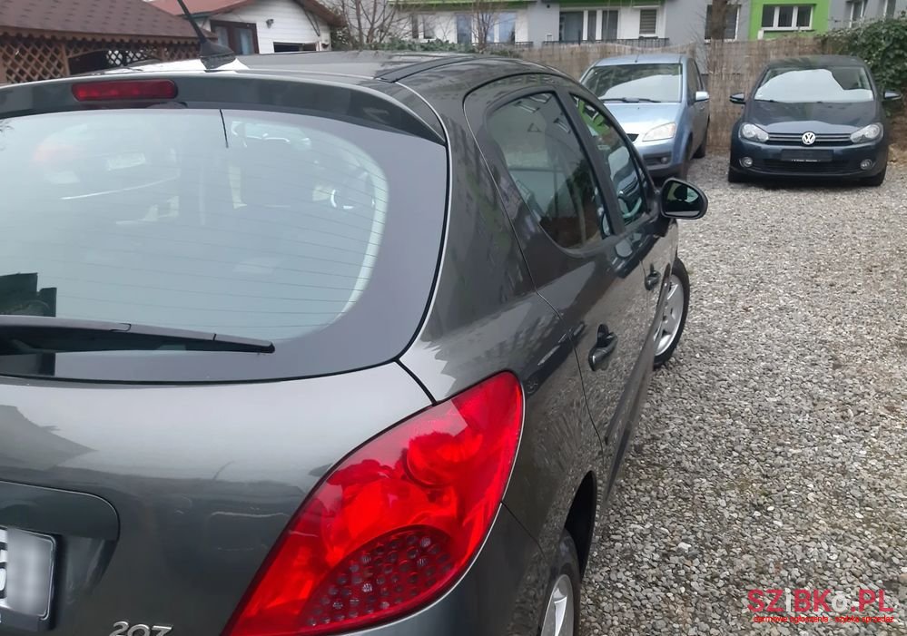 2009' Peugeot 207 photo #5