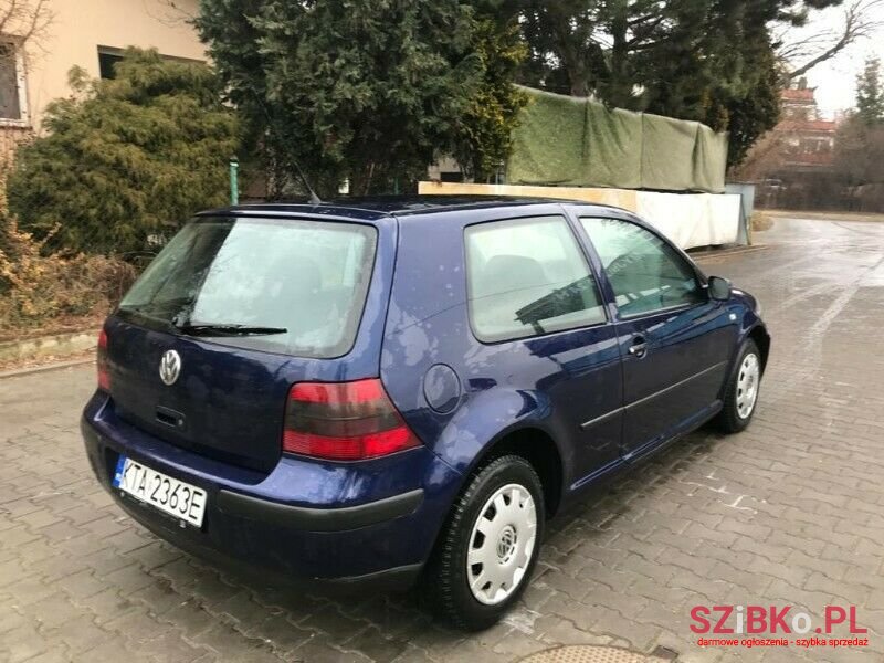 2000' Volkswagen Golf photo #5