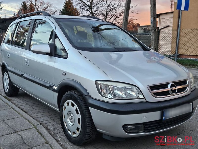 2004' Opel Zafira 1.8 16V Comfort photo #1