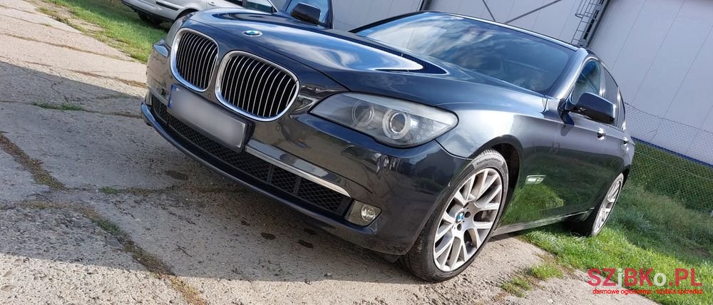 2012' BMW 7 Series 740D Xdrive photo #3