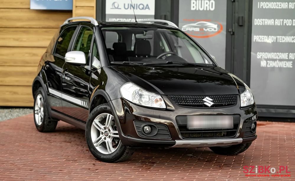 2014' Suzuki SX4 Classic photo #1