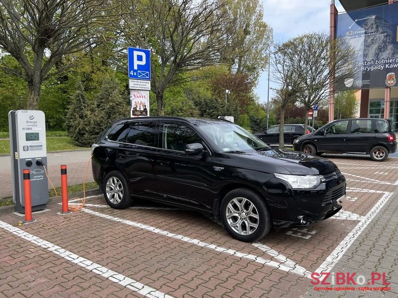 2013' Mitsubishi Outlander photo #6