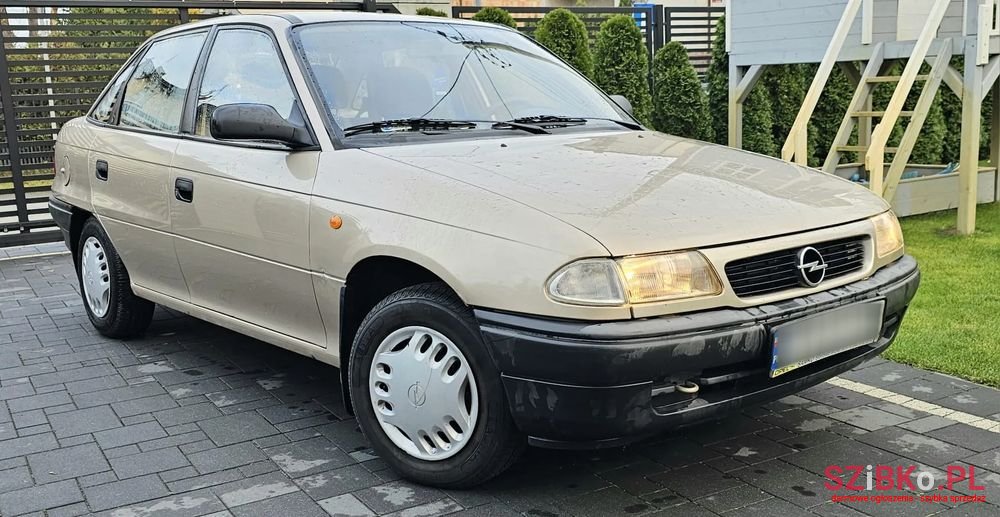 1999' Opel Astra 1.4 Base photo #2