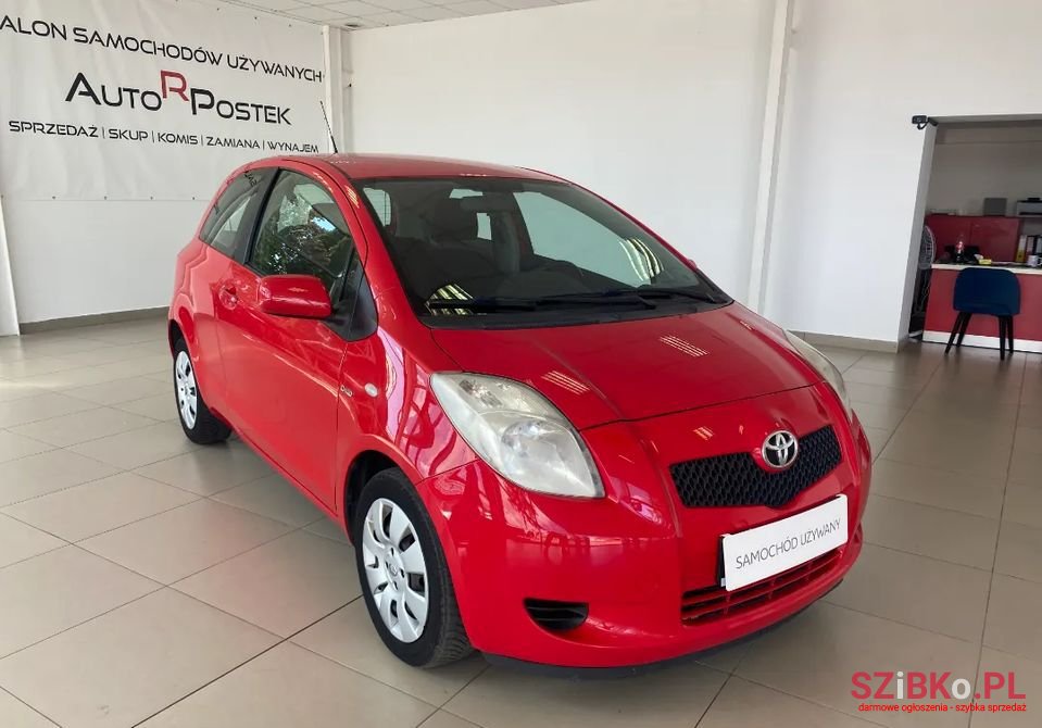 2007' Toyota Yaris photo #1
