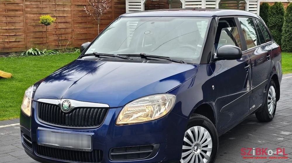 2008' Skoda Fabia 1.4 Tdi Classic photo #2