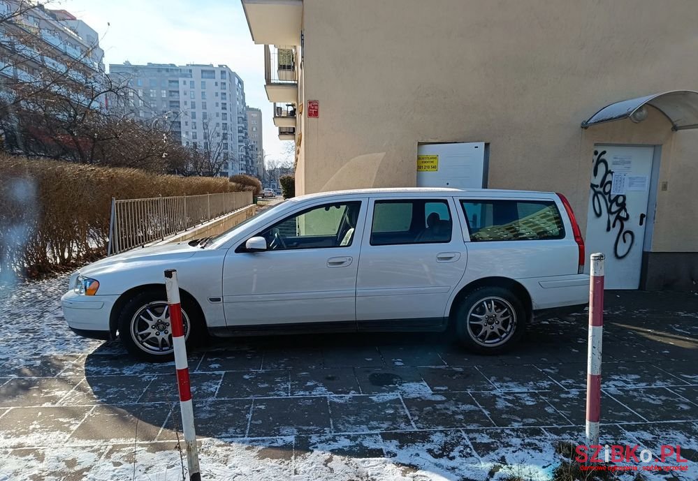 2005' Volvo V70 photo #2