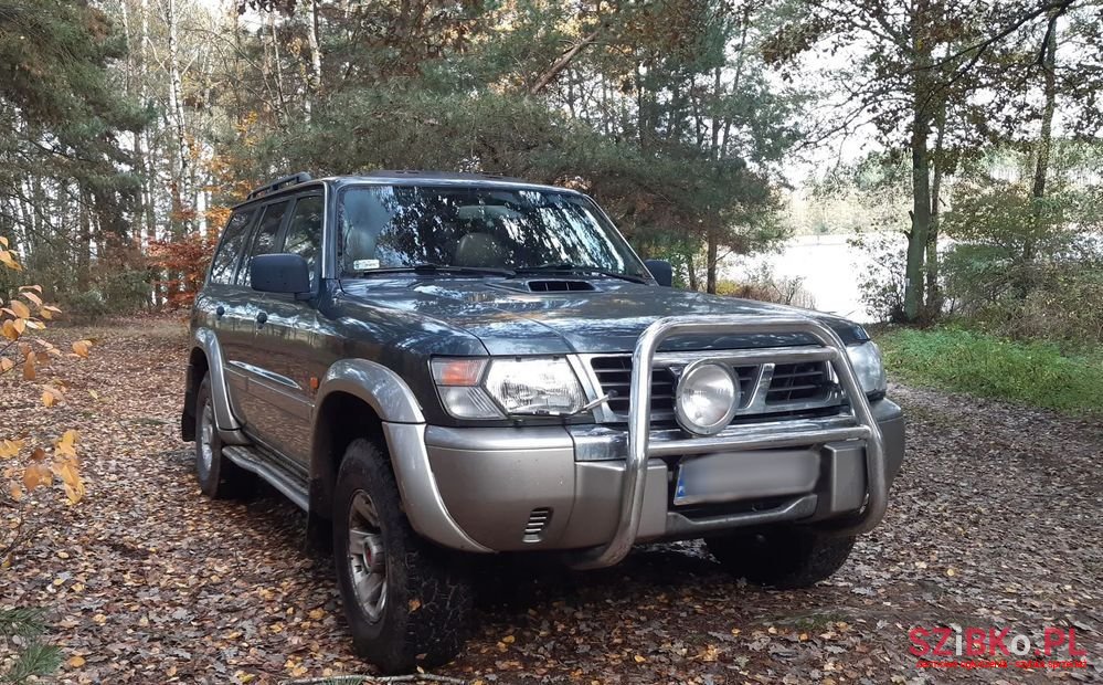 2001' Nissan Patrol photo #1