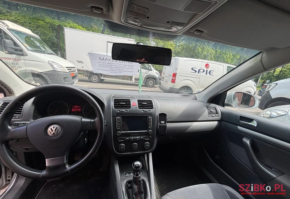 2007' Volkswagen Golf V 1.9 Tdi Trendline photo #5