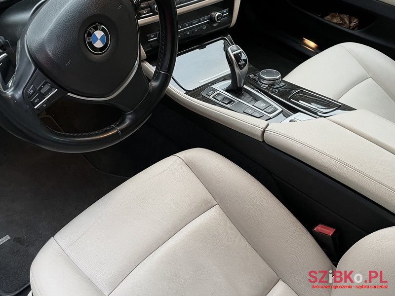 2015' BMW 525 2l photo #5