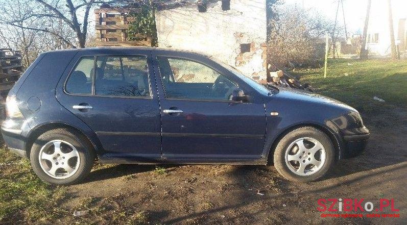 1998' Volkswagen Golf photo #1