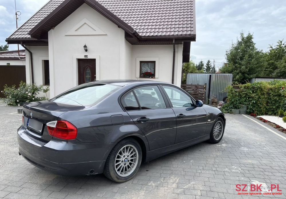 2006' BMW 3 Series 320I photo #5