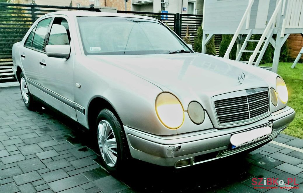 1996' Mercedes-Benz Klasa E photo #1